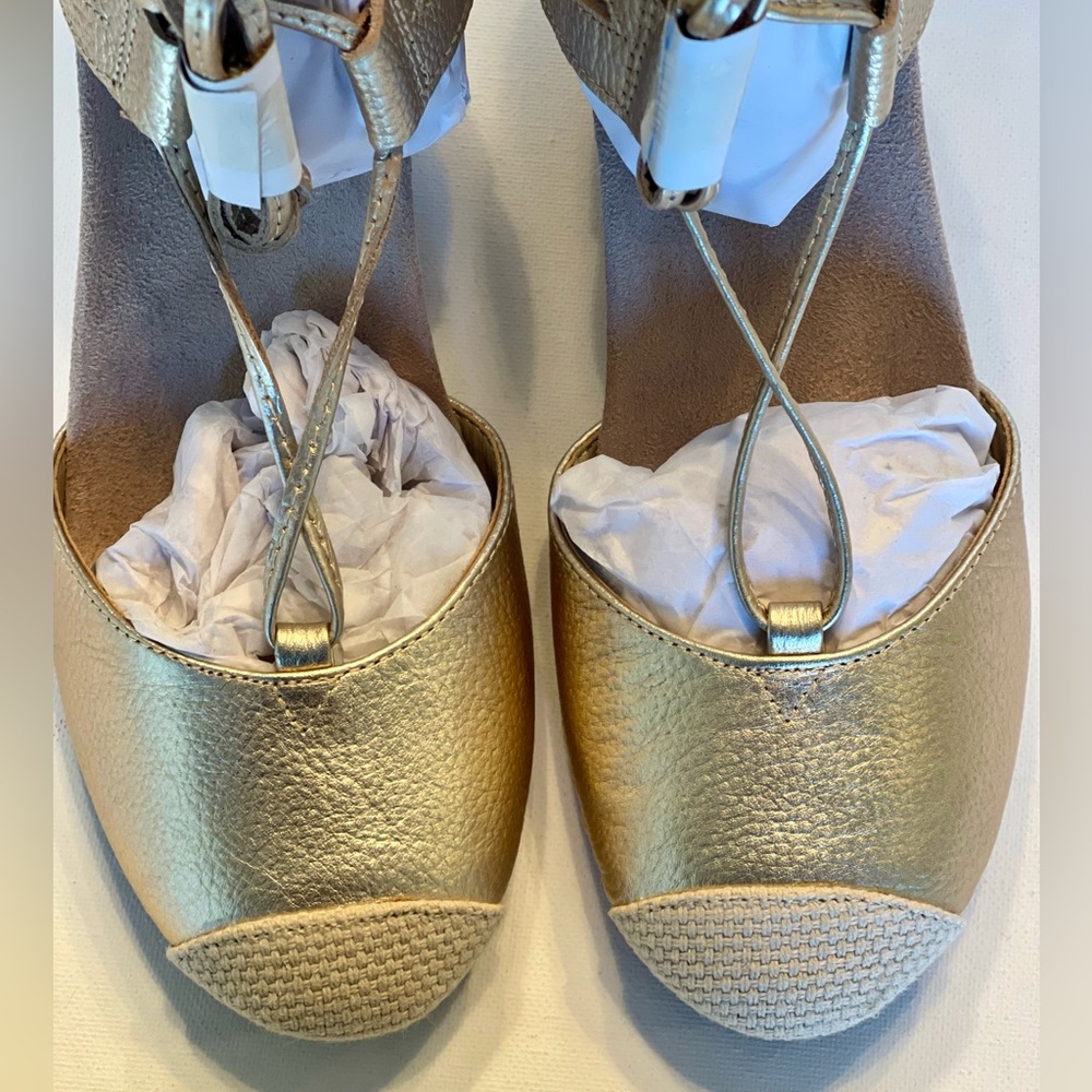 NIB VIONIC GOLD ARUBA CALYPSO WEDGE SANDALS WOMENS SIZE 5 LEATHER ESPADRILLES - Picture 6 of 11